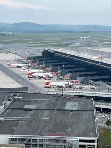 20240507 Airport Vienna (023)